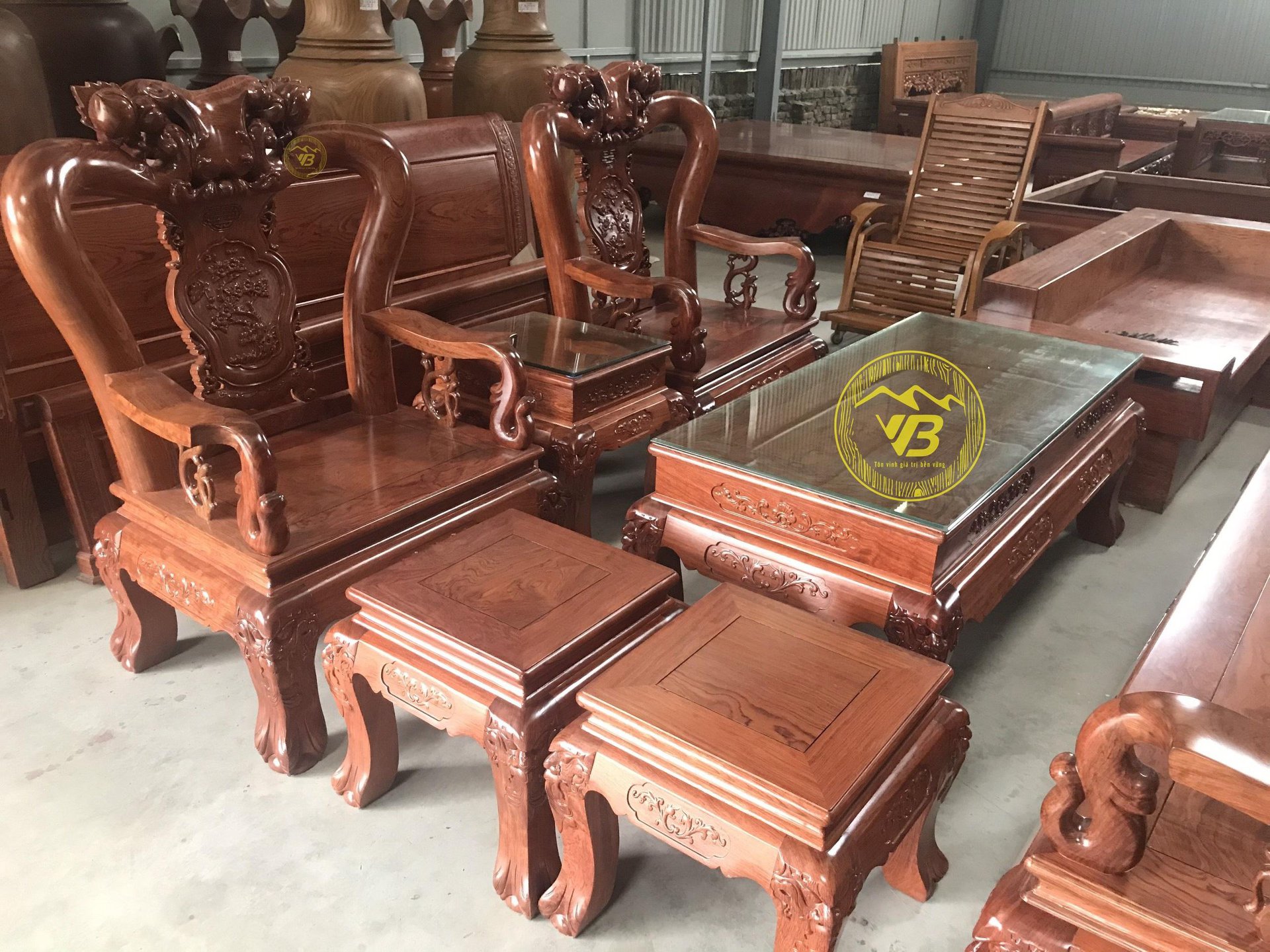 Bộ bàn ghế Minh Quốc Đào vân chun gỗ Cẩm lai BGNK01 2