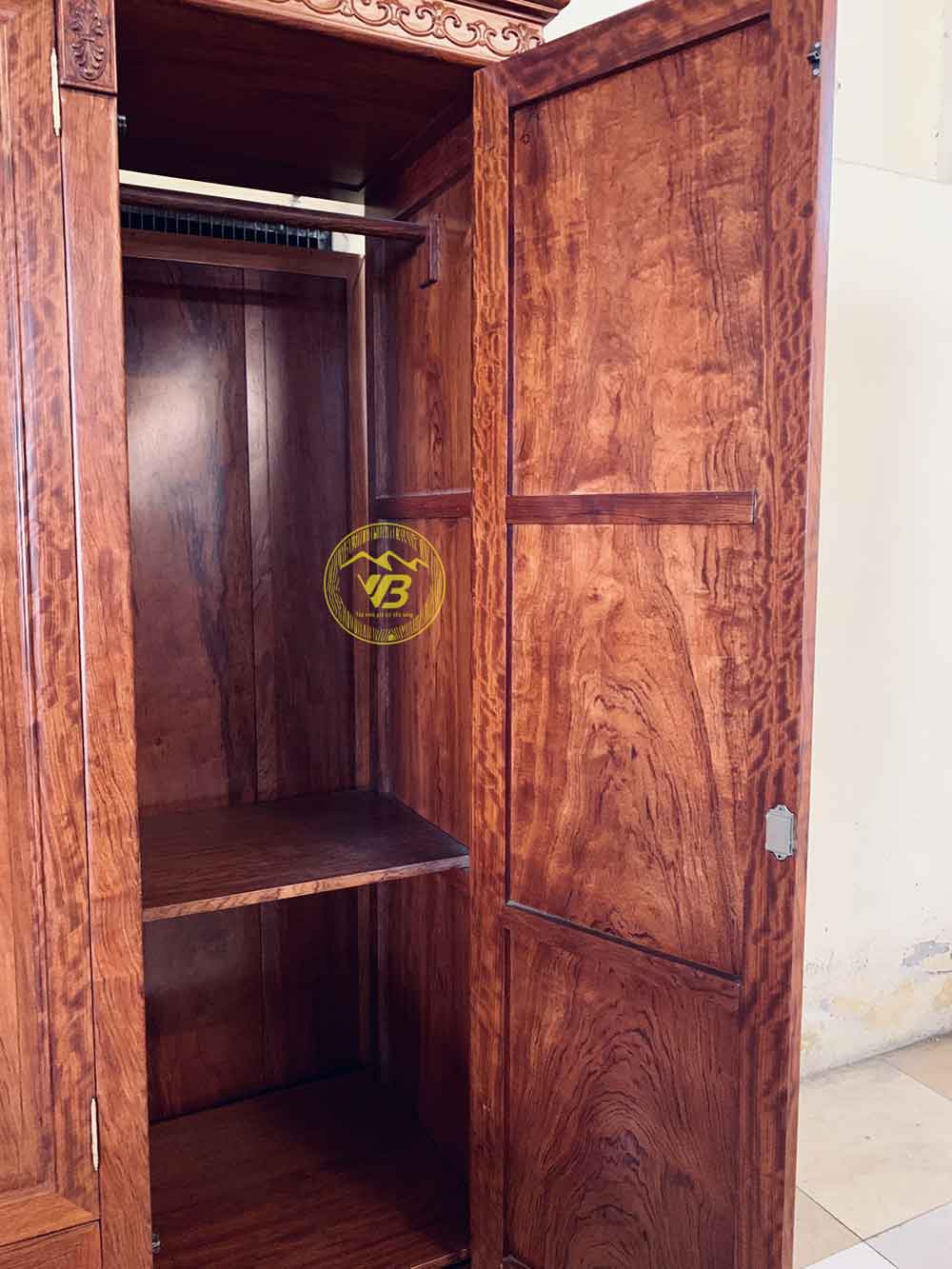 Tủ 3 buồng 4 cánh Gỗ Cẩm Lai GTB219 2