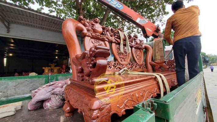 Bộ bàn ghế Nghê bảo đỉnh cột 16 Vip chuyển KH Thổ Tang - Vĩnh Phúc 3