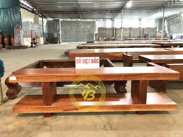 Kệ tivi nguyên khối gỗ Hương KLB01 1