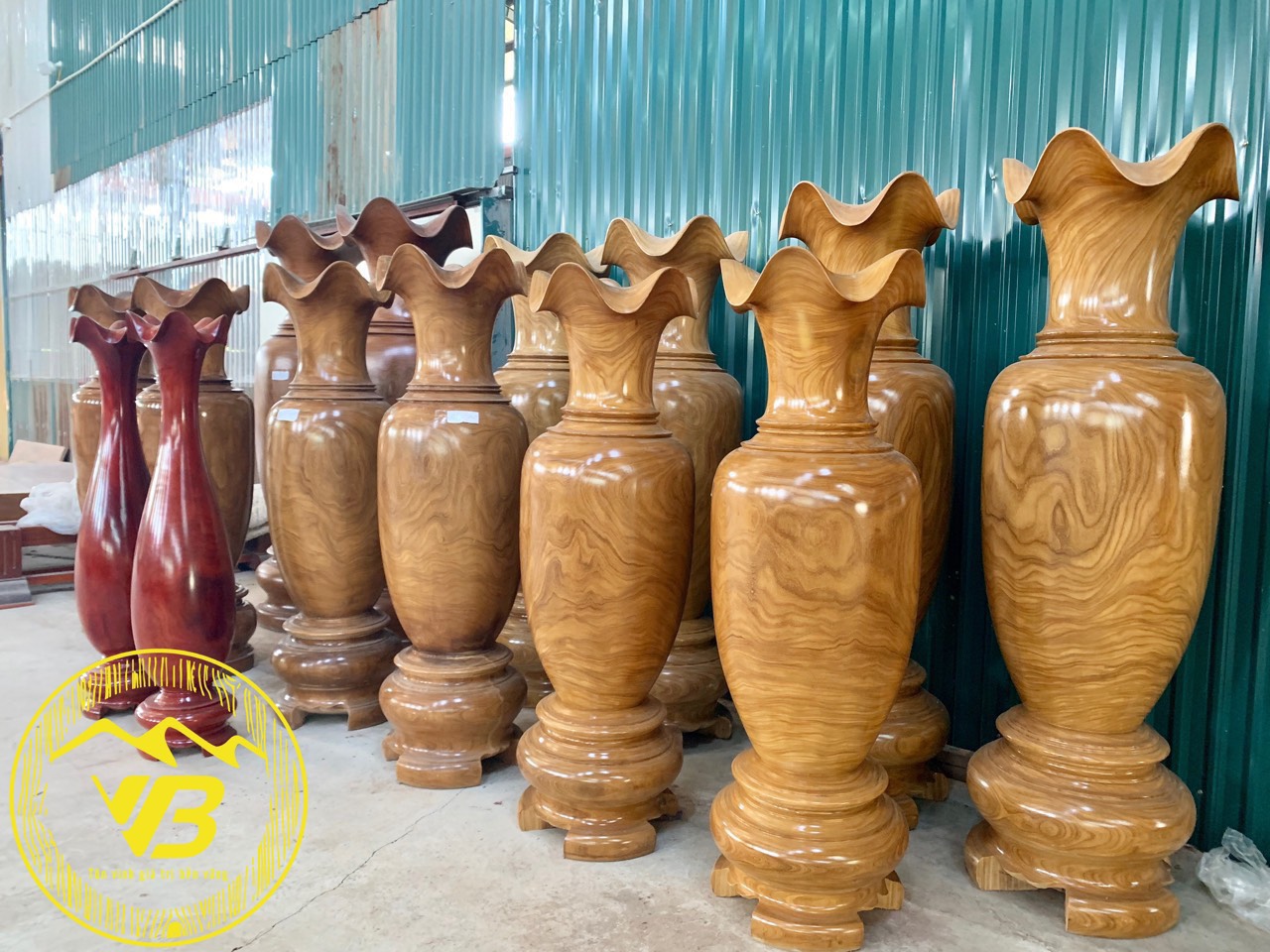 Cửa hàng Showroom gỗ nội thất tại Vĩnh Yên Vĩnh Phúc 1