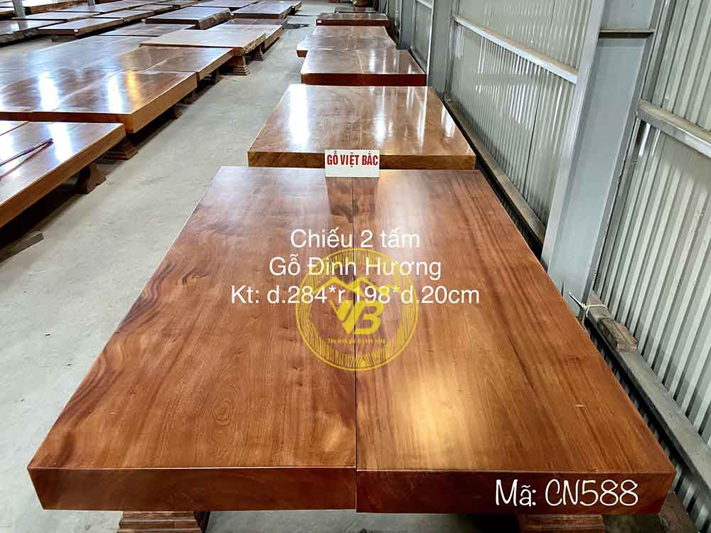 Tổng hợp những mẫu chiếu ngựa gỗ siêu khủng VIP 4