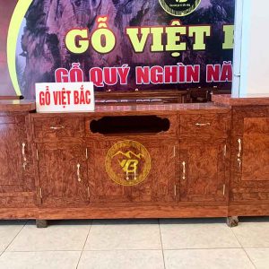 Kệ tivi gỗ siêu vân chun vip hiếm có KLB3001 1