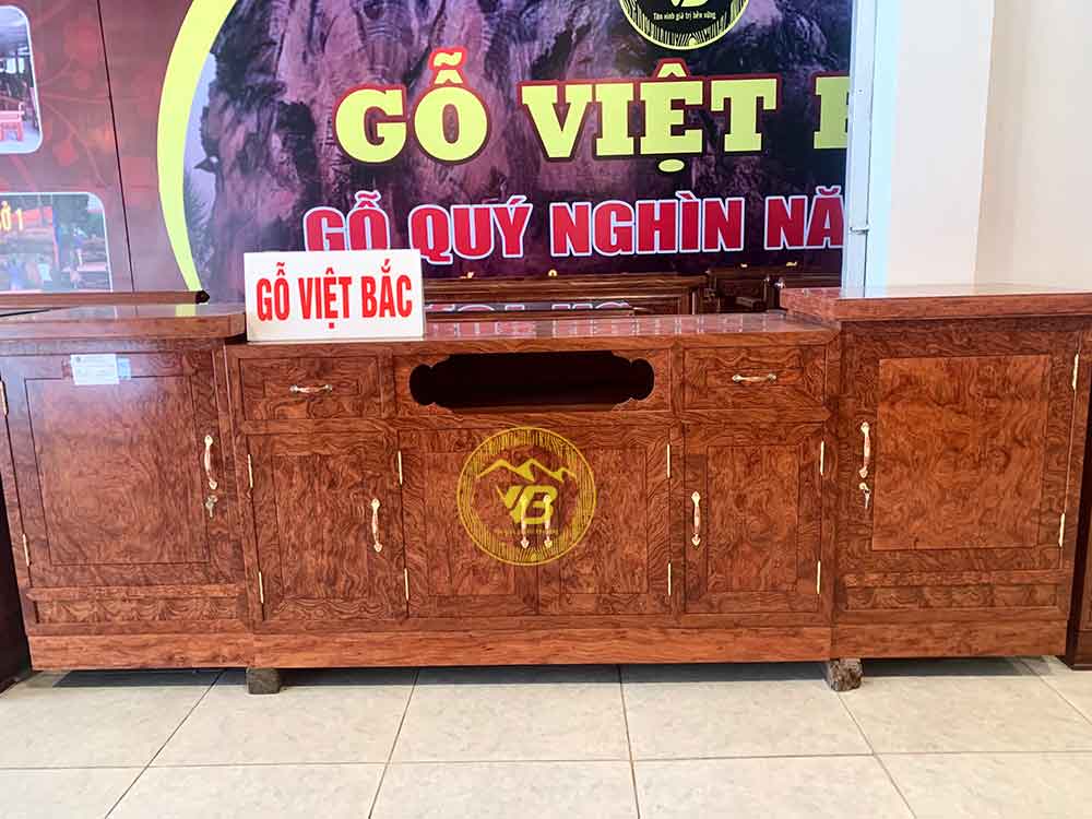 Kệ tivi gỗ siêu vân chun vip hiếm có KLB3001 1