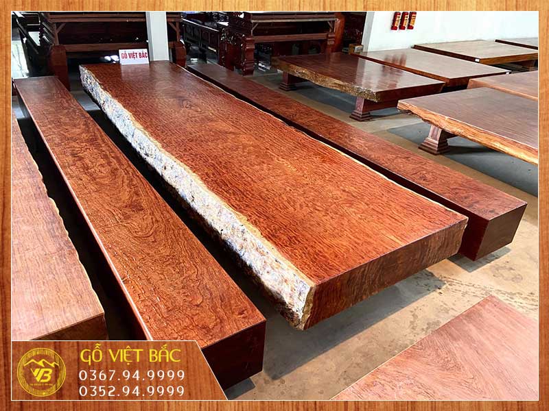 Cửa hàng bán bàn ghế gỗ nguyên khối tại Bắc Ninh 2